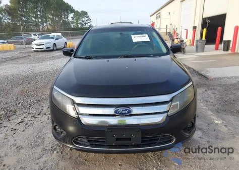 2011 Ford Fusion Se z USA, uszkodzony, nr VIN 3FAHP0HA1BR143480